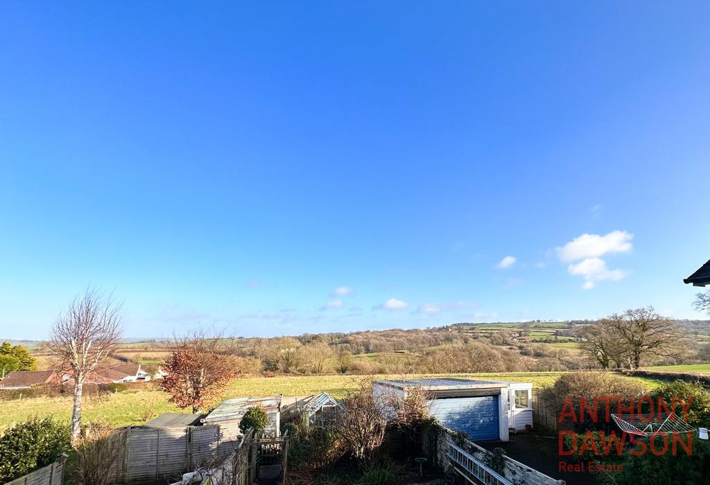 Ewellyn, Lyme Road, Axminster, Devon 2 bed semidetached house £220,000