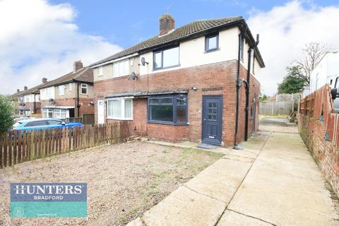 3 bedroom semi-detached house to rent, Templars Way, Bradford