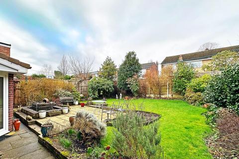 3 bedroom detached house for sale, Ash Lane, Hale