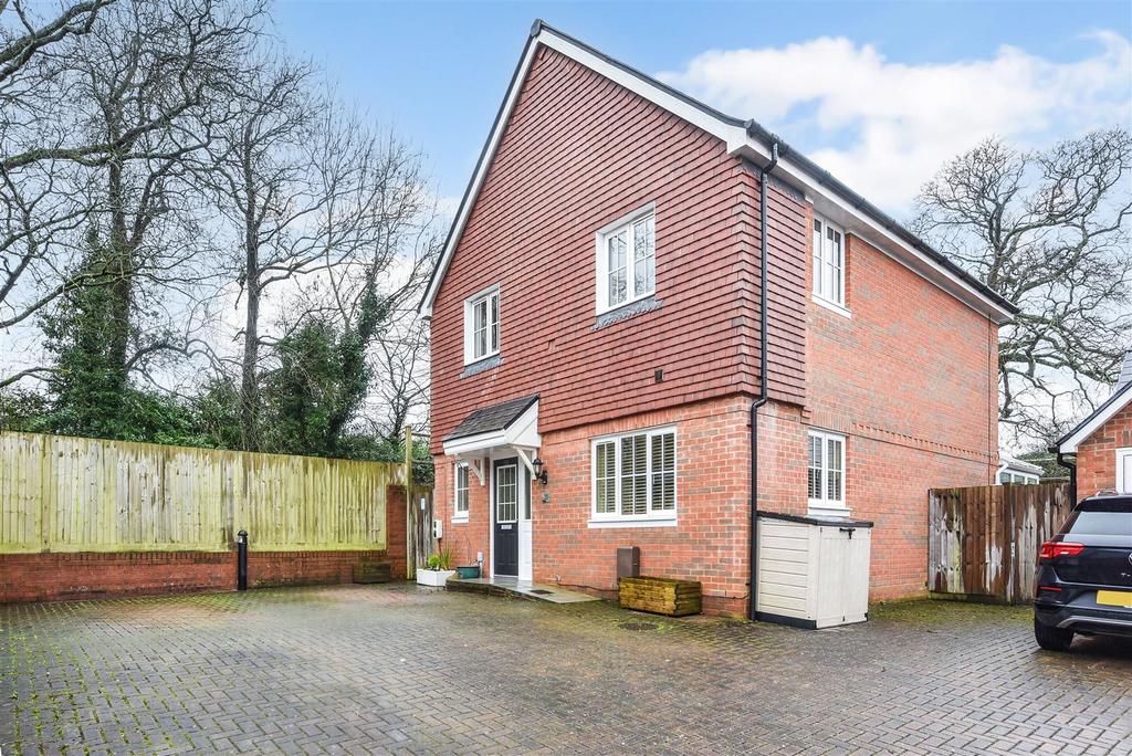 Horndean, Hampshire 4 bed detached house for sale £475,000