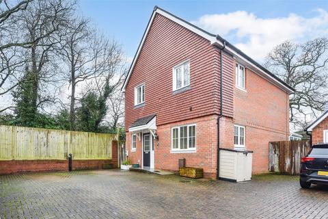 4 bedroom detached house for sale, Horndean, Hampshire