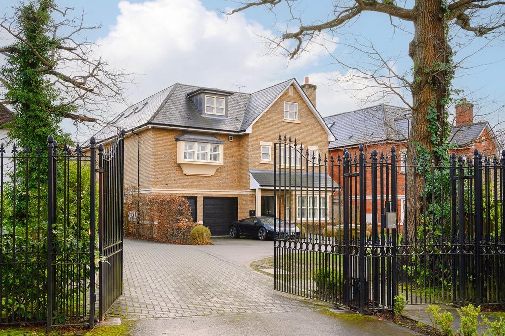 Oakshade Road, Oxshott, Leatherhead, KT22 5 bed detached house for sale