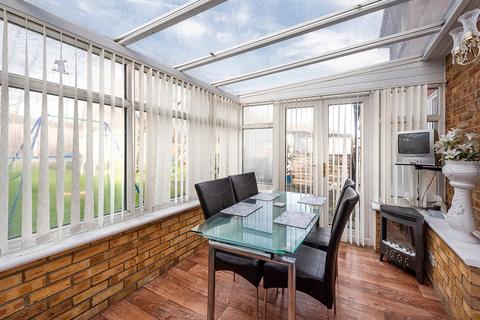 38 Newbery Road, Erith, DA8 2BY