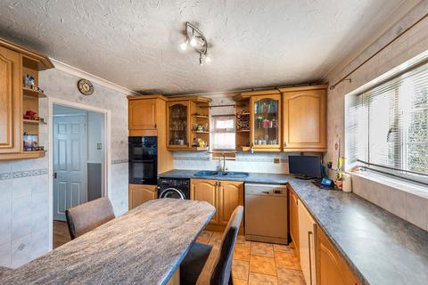 38 Newbery Road, Erith, DA8 2BY