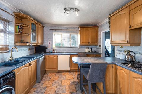 38 Newbery Road, Erith, DA8 2BY