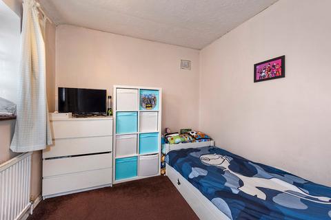 38 Newbery Road, Erith, DA8 2BY