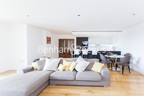 2 bedroom apartment to rent, Kew Bridge Road, Brentford TW8