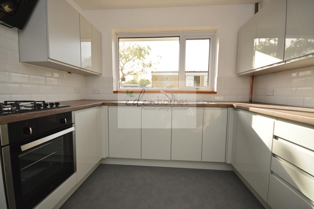 House in Gloucester - View 3