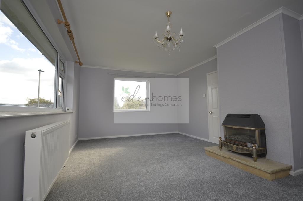 House in Gloucester - View 4