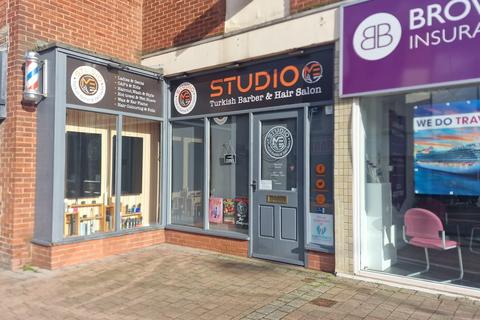 Hairdresser and barber shop to rent, Front Street, Arnold NG5