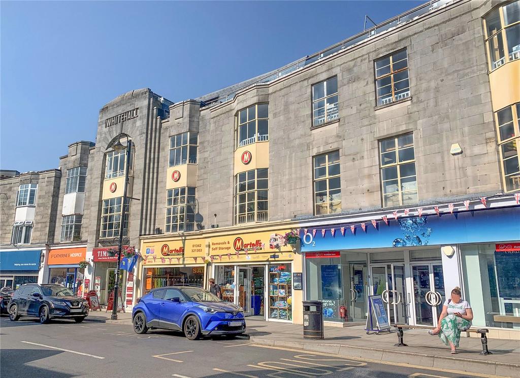 East Grinstead 1 bed penthouse to rent £1,050 pcm (£242 pw)