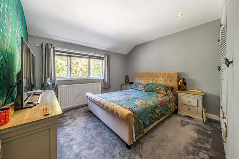 3 bedroom end of terrace house for sale, Lambourne Crescent, Sheerwater, Woking, Surrey, GU21