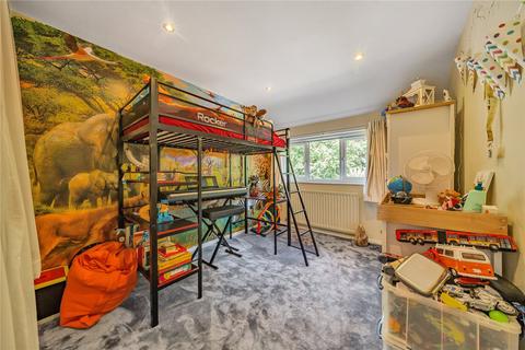 52 Lambourne Crescent, Sheerwater, Woking, GU21 5RQ