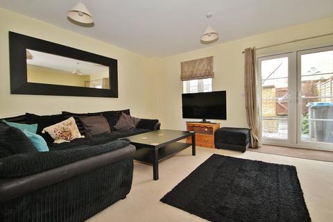 38 Ashcombe Crescent, Witney, OX28 6GL