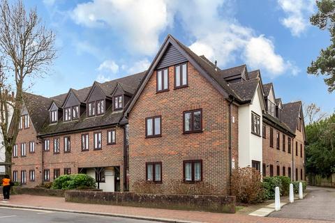 1 bedroom apartment for sale, Coulsdon Road, COULSDON, Surrey, CR5