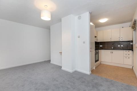 1 bedroom apartment for sale, Coulsdon Road, COULSDON, Surrey, CR5