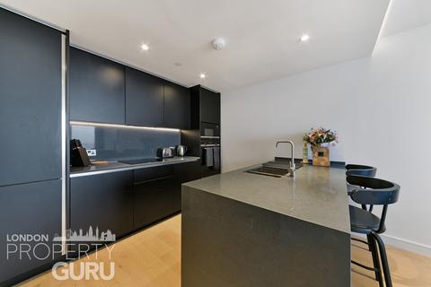 1 bedroom apartment to rent, South Quay Plaza, London, E14