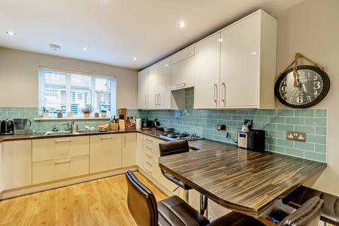 3 bedroom end of terrace house for sale, Aldbury Road, Mill End, Rickmansworth, WD3