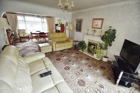 3 bedroom detached house for sale - Hathaway Road, Bury, BL9