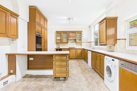 4 bedroom detached house to rent, Cheyne Walk, Croydon, Surrey, CR0