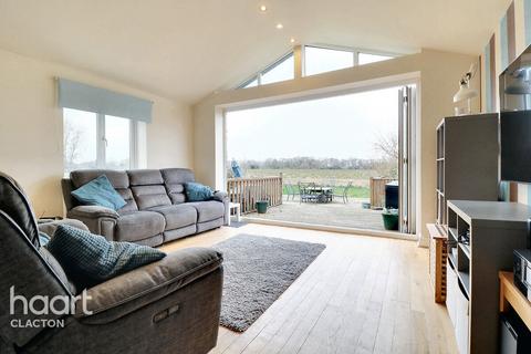 3 bedroom semi-detached house for sale, Lodge Lane, CLACTON-ON-SEA