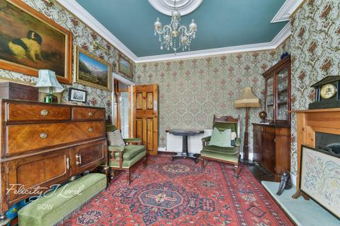 28 Ridgdale Street, London, E3 2TW