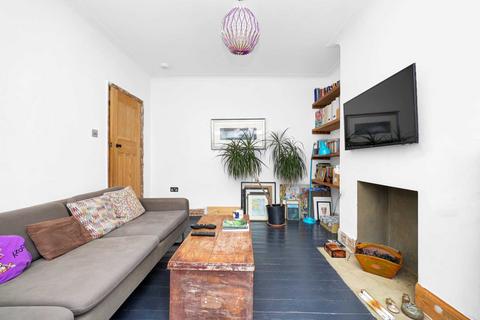 24 Sanderstead Road, London, E10 7PP