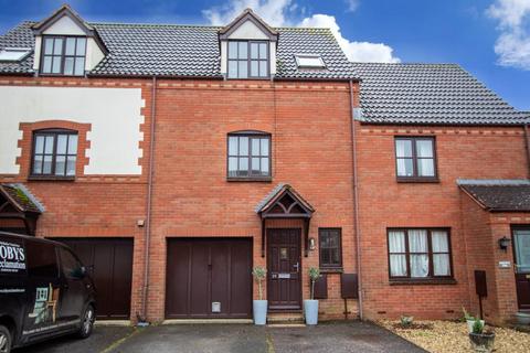 3 bedroom townhouse for sale, Slewton Crescent, Whimple