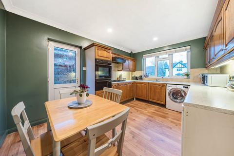 16 Joiners Lane, Chalfont St Peter, Gerrards Cross, SL9 0AA