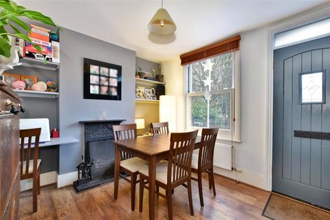 2 bedroom end of terrace house for sale, Bois Moor Road, Chesham, HP5