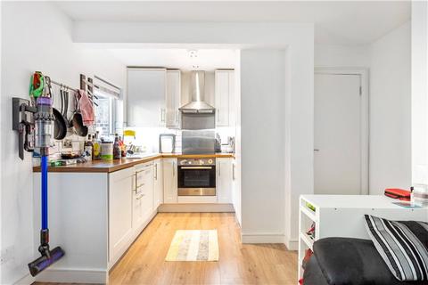 1 bedroom apartment for sale, Spencer Mews, Stockwell, London, SW8