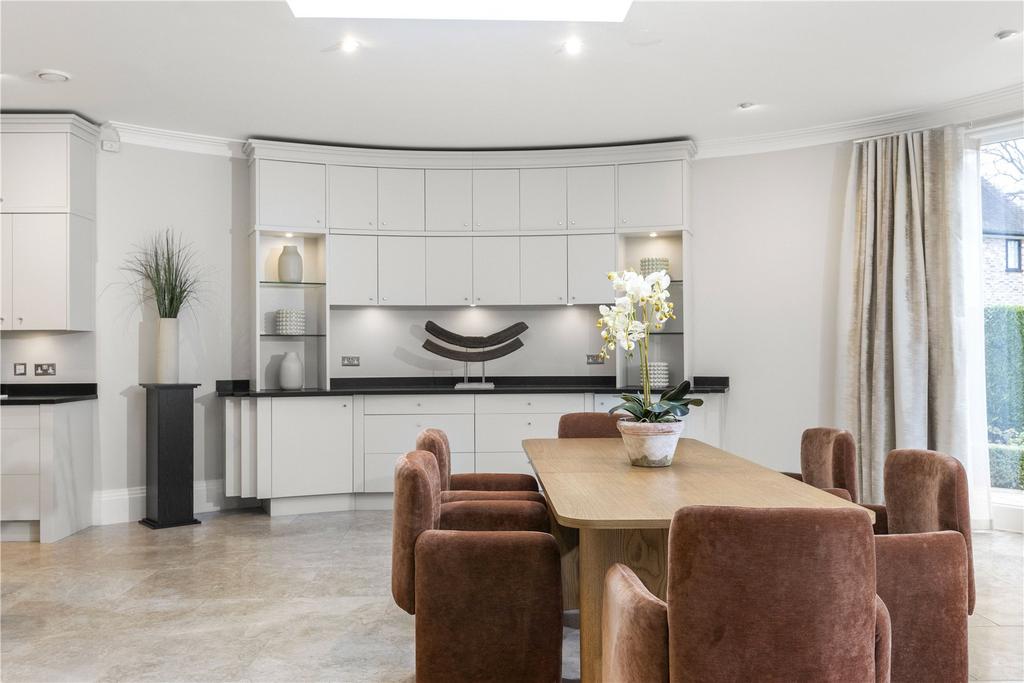 Breakfast Room