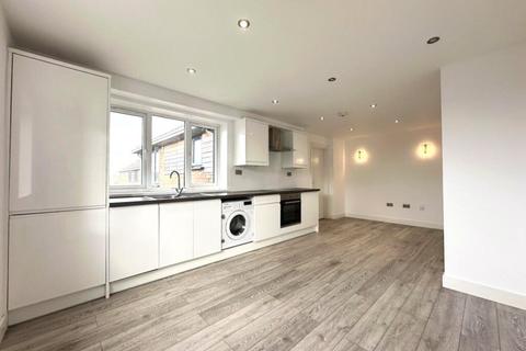 1 bedroom apartment to rent, Shrivenham Road, Old Town SN1