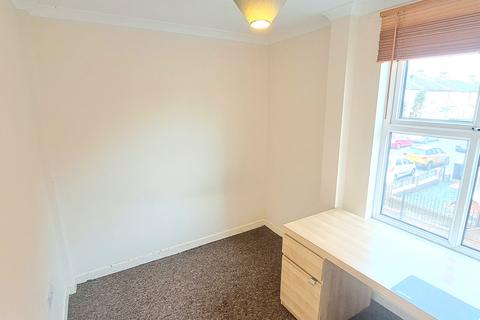 2 bedroom flat for sale, Stoke Road, Gosport PO12