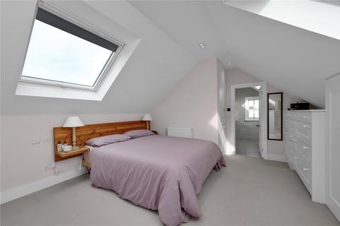 63 Beauchamp Road, West Molesey, KT8 2PG
