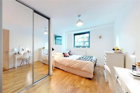 2 bedroom apartment for sale, Millharbour, London, E14