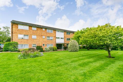 3 bedroom flat for sale, The Shimmings, Boxgrove, GU1