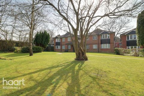 Flat 25, Douglas Court Main Road, Biggin Hill, Westerham, TN16 3LQ