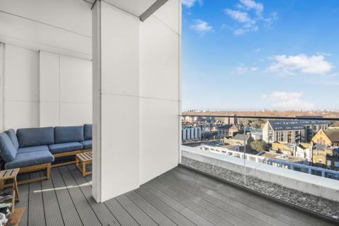 2 bedroom apartment for sale, Battersea exchange, London SW8