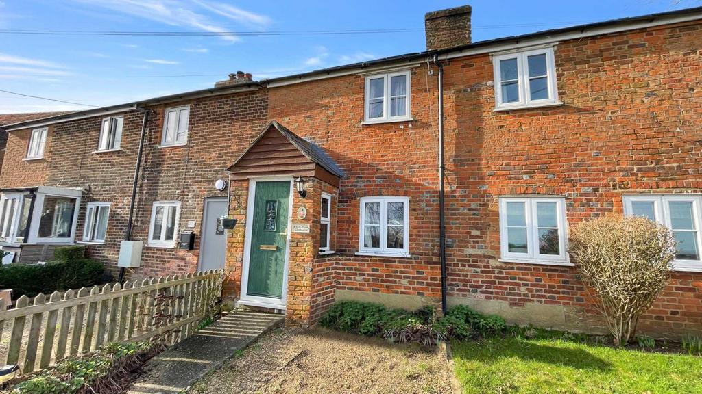 Bolter End Lane, High HP14 3 bed cottage for sale £450,000