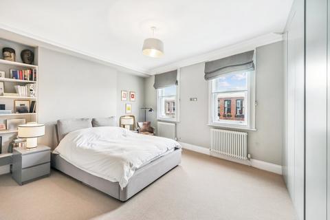 2 bedroom terraced house for sale, Fulham Road, London