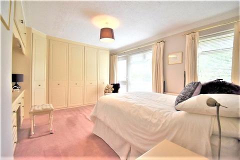 3 Barnfield Close, Crockenhill, Swanley, BR8 8LD