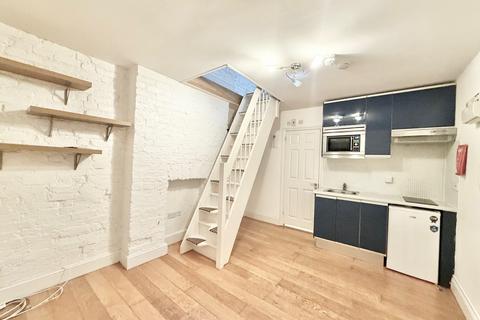 undefined, Dollis Road, London N3