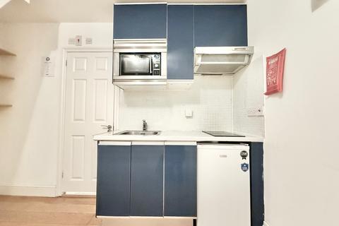 undefined, Dollis Road, London N3