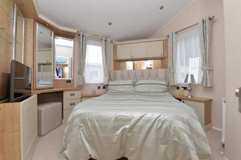 2 bedroom park home for sale, Seabreeze, Shorefield Country Park, Downton Lane, Lymington, SO41