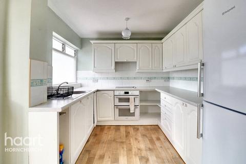 26 Milton Avenue, Hornchurch, RM12 4BW