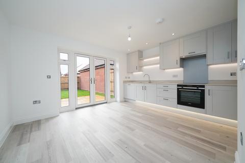 3 bedroom semi-detached house for sale - Plot 17, The Fairford at Hayfield Manor, 12, Miller Way OX17