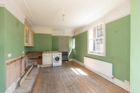 5 Cormont Road, London, SE5 9RA