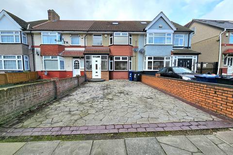 14 Keats Way, Greenford, UB6 9HD