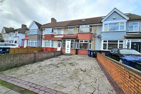 14 Keats Way, Greenford, UB6 9HD